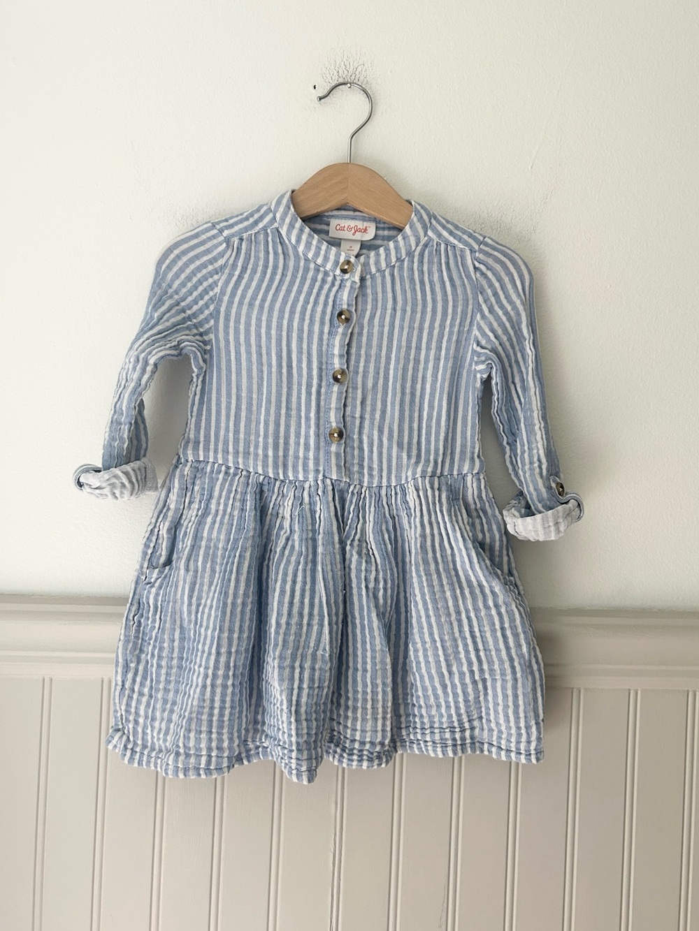 Cat & Jack Girls 3T Blue & White Stripe Button Front Dress Cotton Pockets